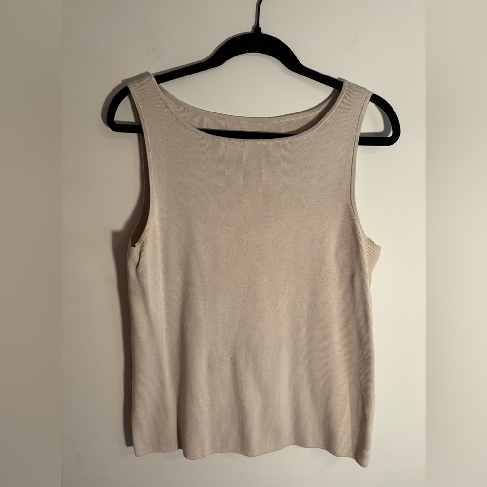 Chicos light beige sleeveless knit top